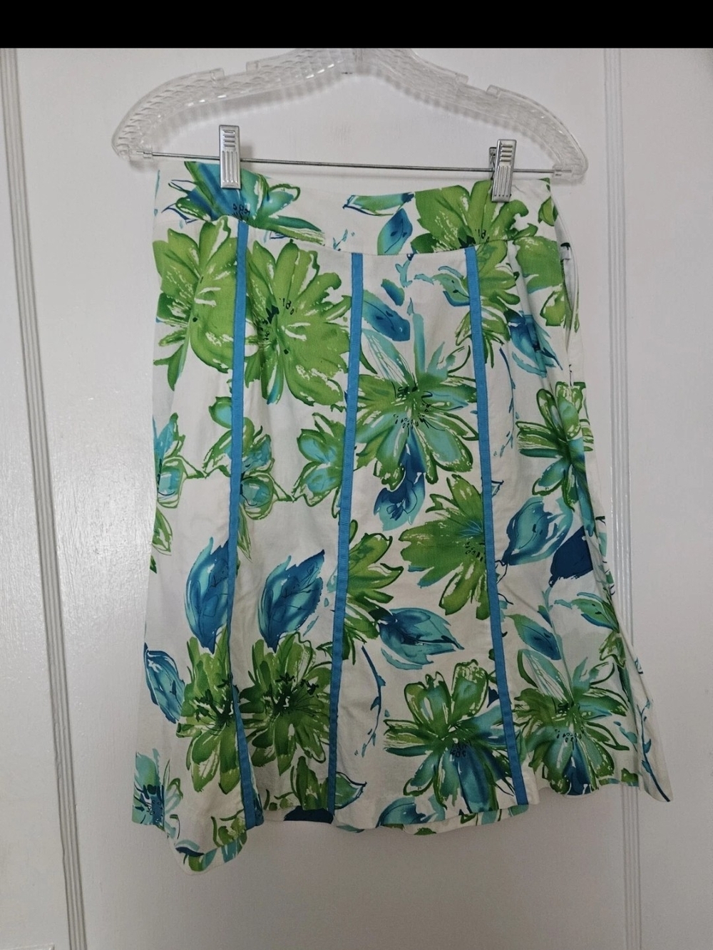 Vintage Cotton Flaired Skirt, White with Green & Blue Floral, Apt 9 Size 6
